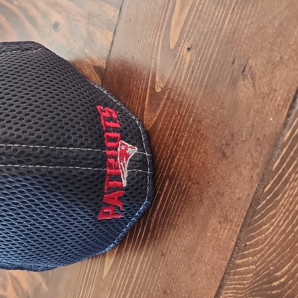 New England Patriots hat - Picture 2 of 3